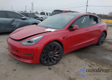2023 Tesla Model 3 Performance Dual Motor All-Wheel Drive z USA, uszkodzony, nr VIN 5YJ3E1EC2PF661838